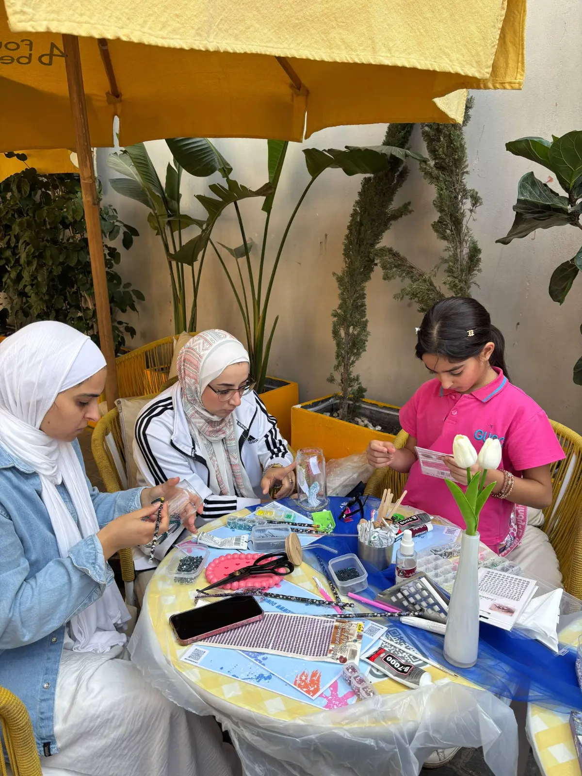 Painting & Bedazzling Workshop صورة 3
