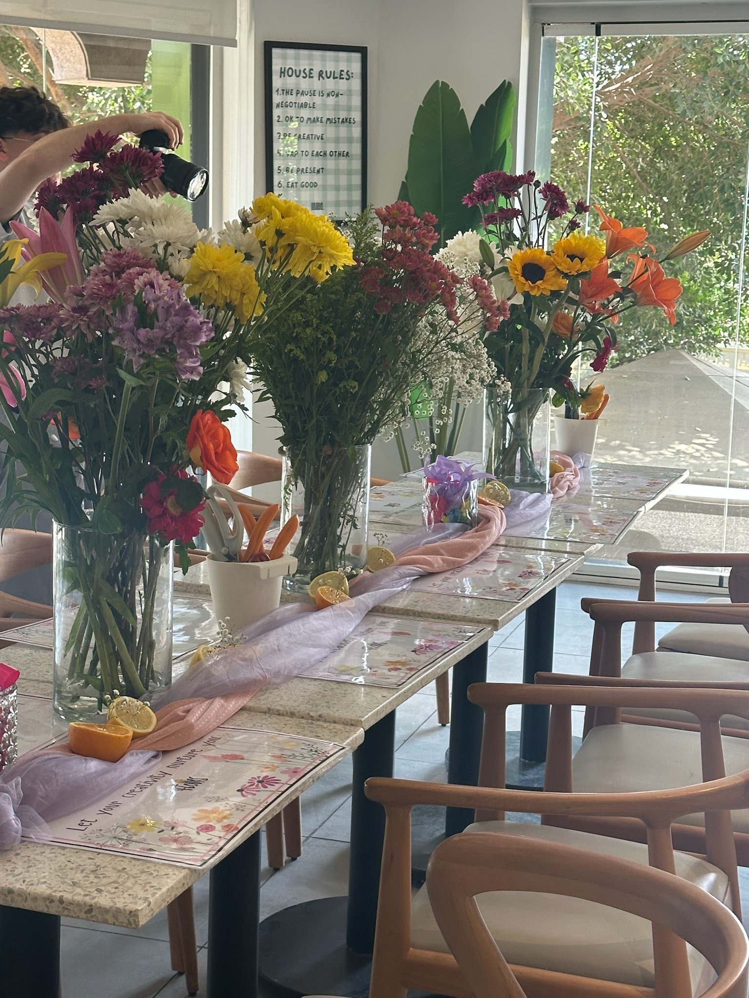 Flower arrangement workshop صورة 2