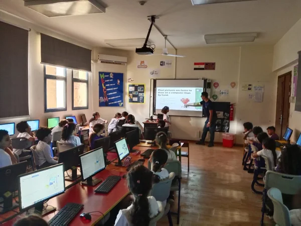 Coding 6 to 18 photo 1